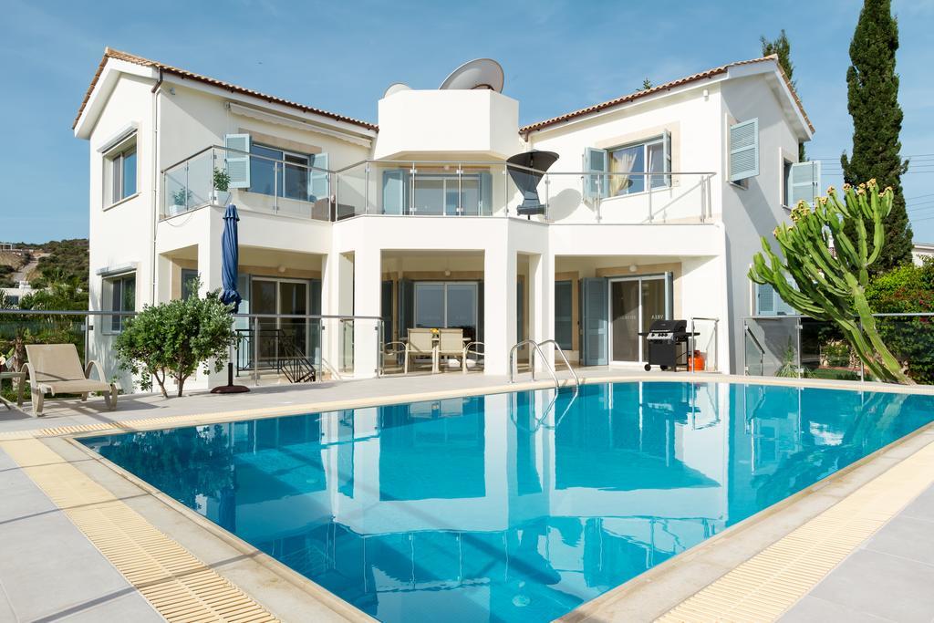 Villa Riverside Polis ภายนอก รูปภาพ