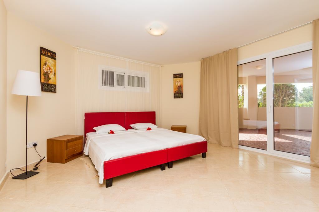 Villa Riverside Polis ภายนอก รูปภาพ
