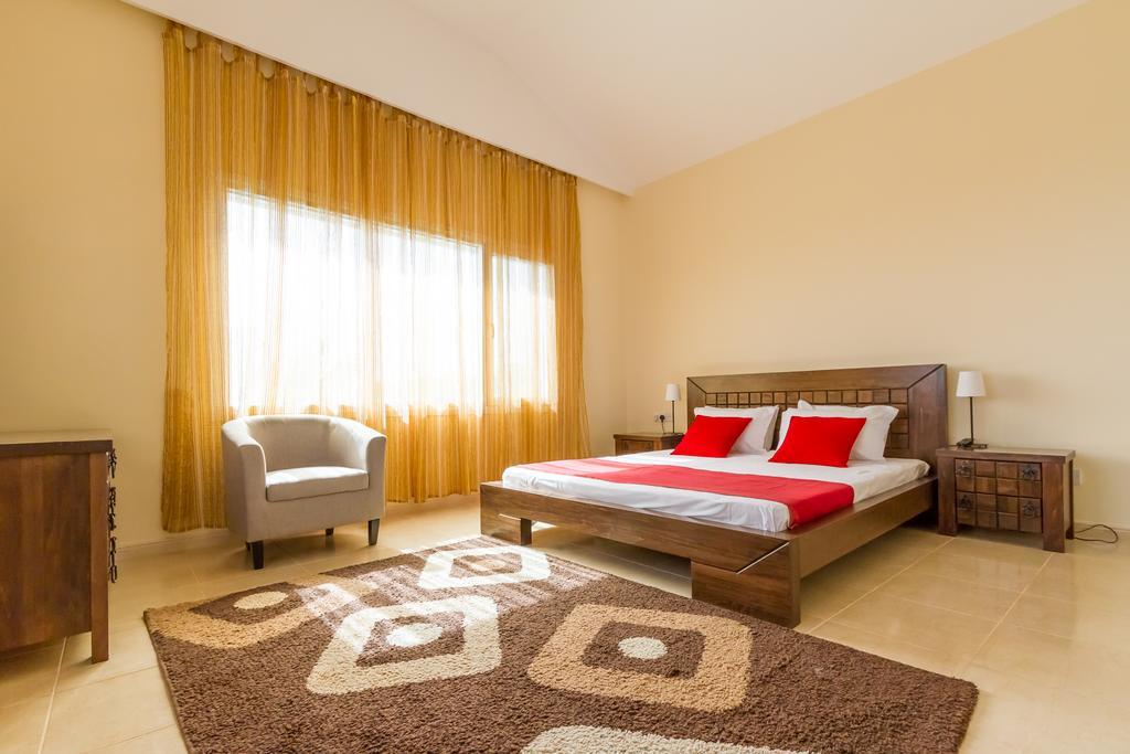 Villa Riverside Polis ภายนอก รูปภาพ